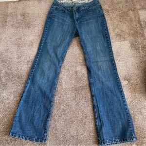 Lee Women’s Blue Mid Rise Bootcut Lower on the Waist Jeans